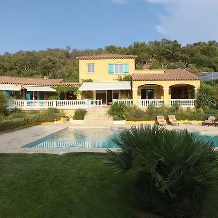 Villa Perroquet *